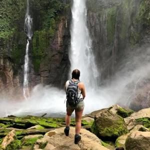 Meet your Posher, Olivia